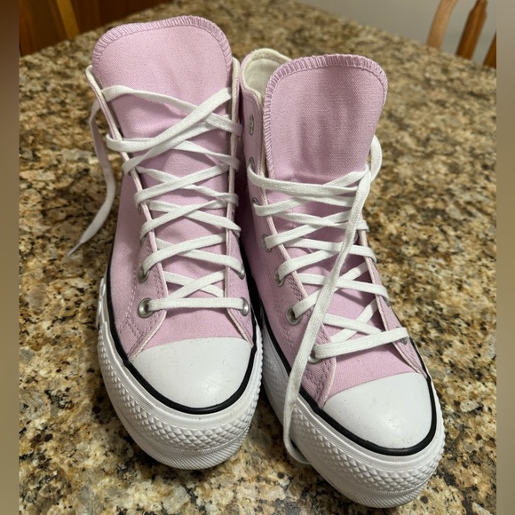 CONVERSE Platform High-tops. Size 8. Pink with multicolored flowers. - Picture 2 of 6
